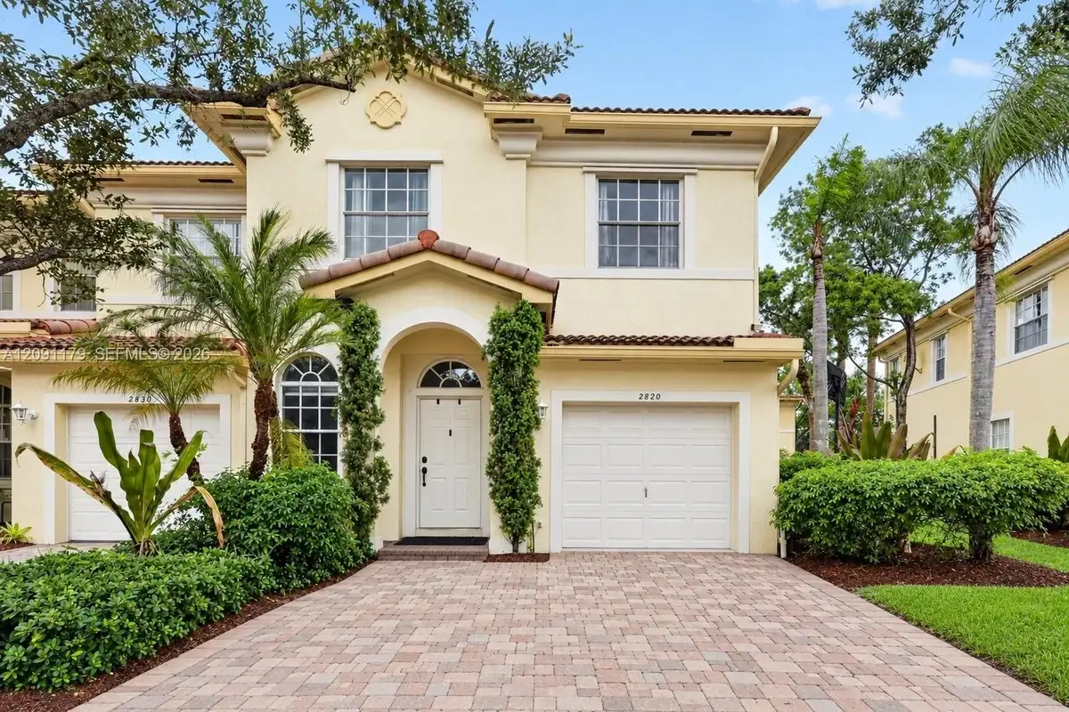 2820 SW 84th Ter #105, Miramar: photo 1 of 28
