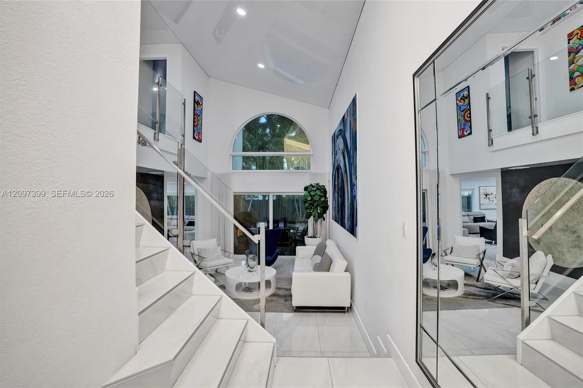 11366 NW 52nd St, Doral: photo 1 of 43