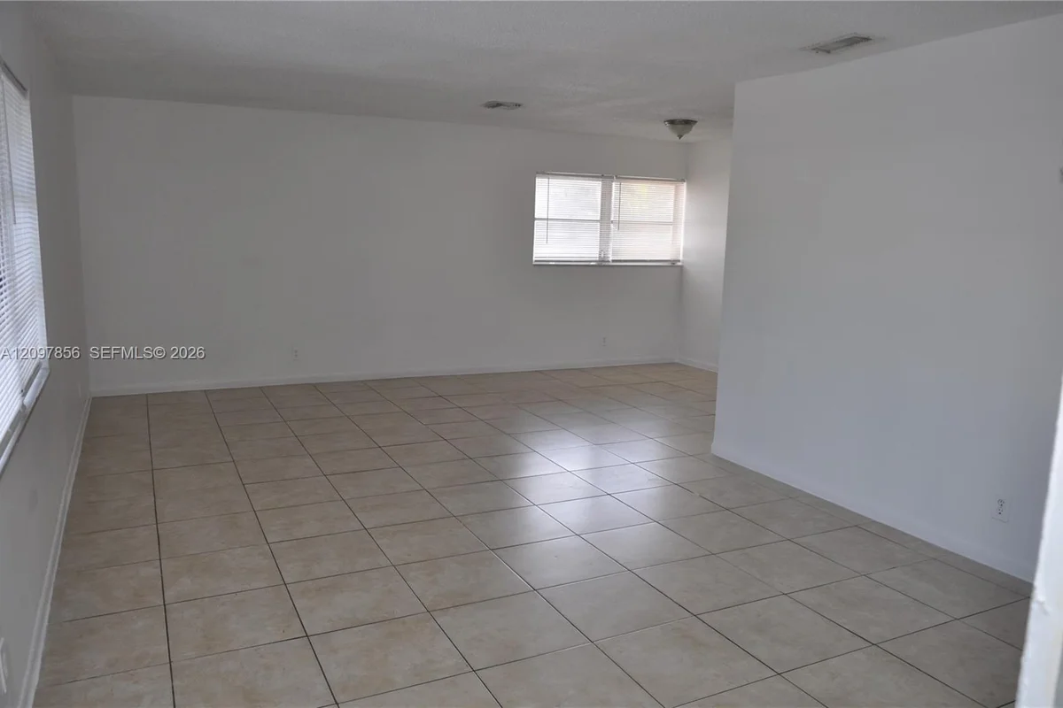 3200 Coral Springs Dr #211, Coral Springs: photo 1 of 30