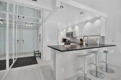 2326 S Cypress Bend Dr #221, Pompano Beach: photo 1 of 46