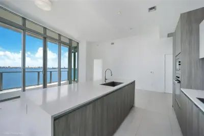 2900 NE 7th Ave #602, Miami: photo 1 of 30