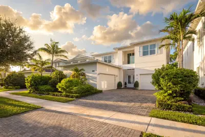 1142 Faulkner Ter, Palm Beach Gardens: photo 1 of 51