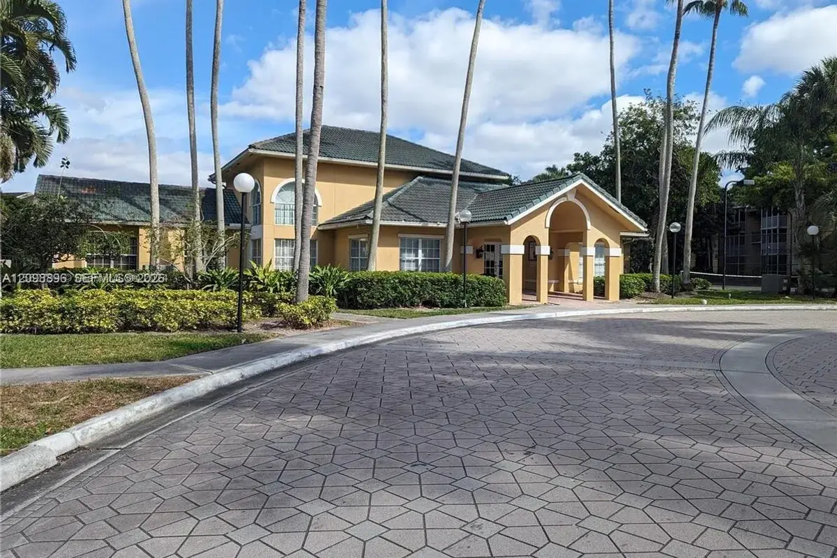 4055 W Mcnab Rd #H112, Pompano Beach: photo 1 of 15