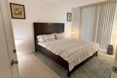 8065 SW 107th Ave #115, Miami: photo 1 of 7