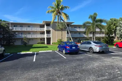 2682 Garden Dr S #304, Lake Worth: photo 1 of 23