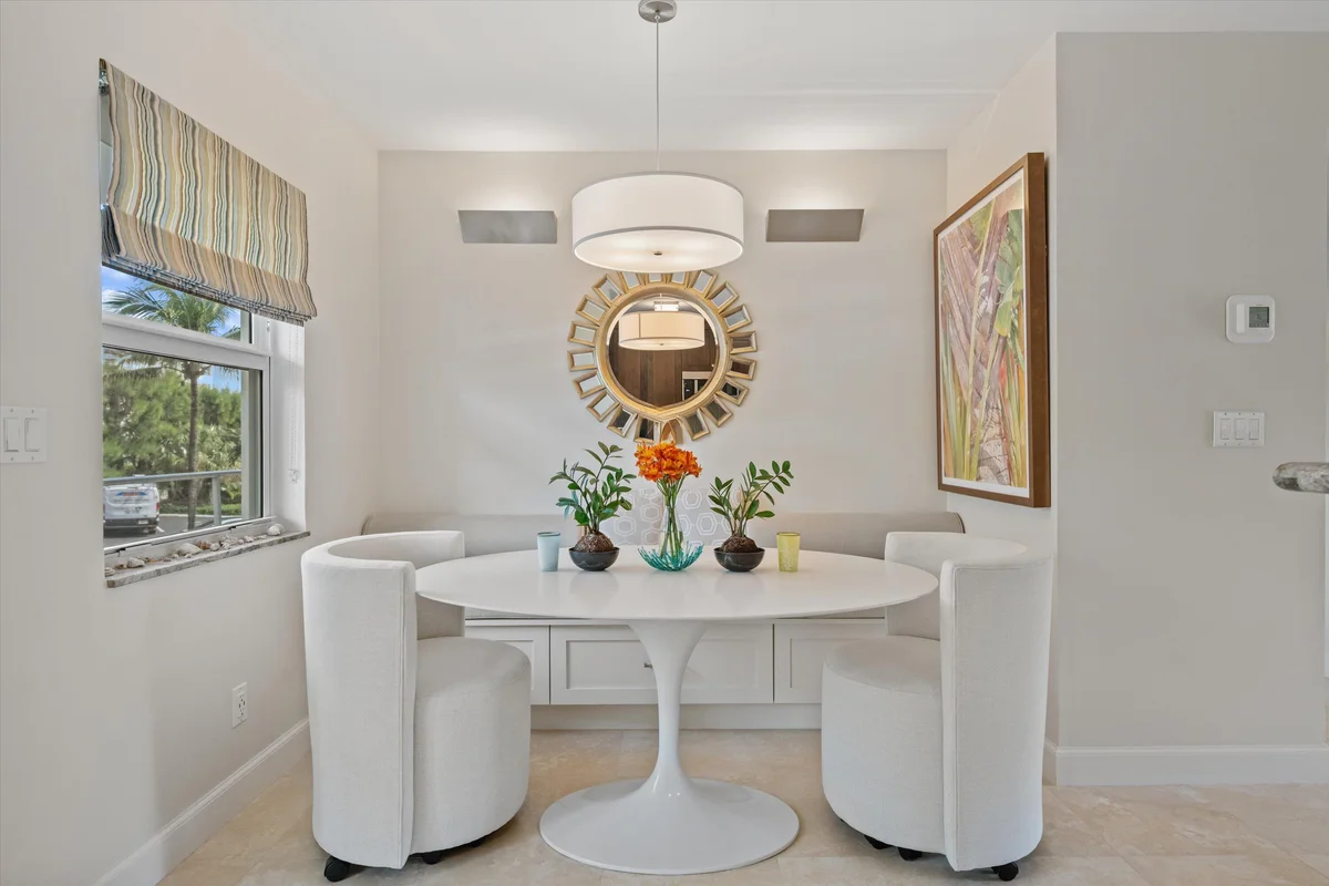 139 Sunrise Ave #205, Palm Beach: photo 1 of 30