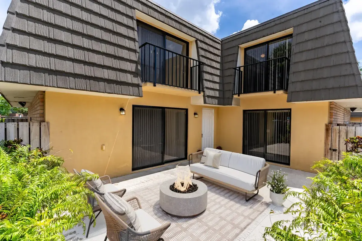 622 6th Way, West Palm Beach: photo 1 of 34