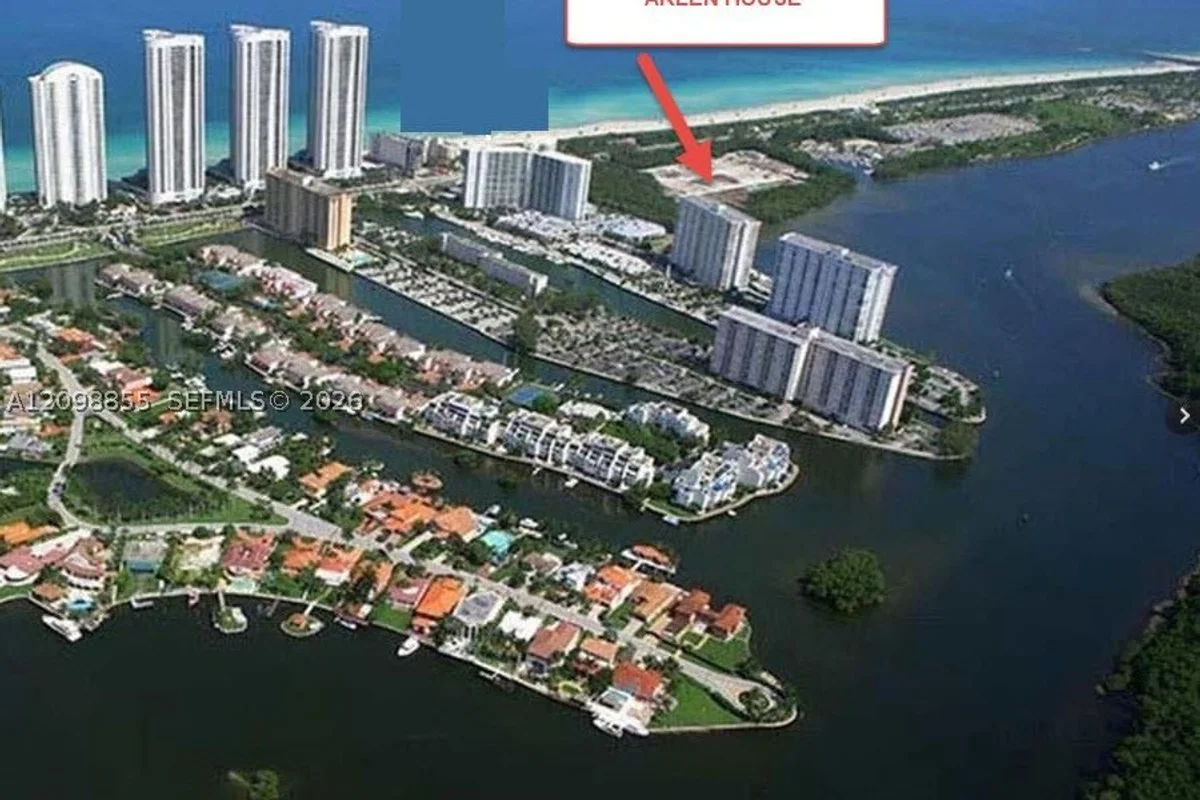 300 Bayview Dr #PH11, Sunny Isles Beach: photo 1 of 20