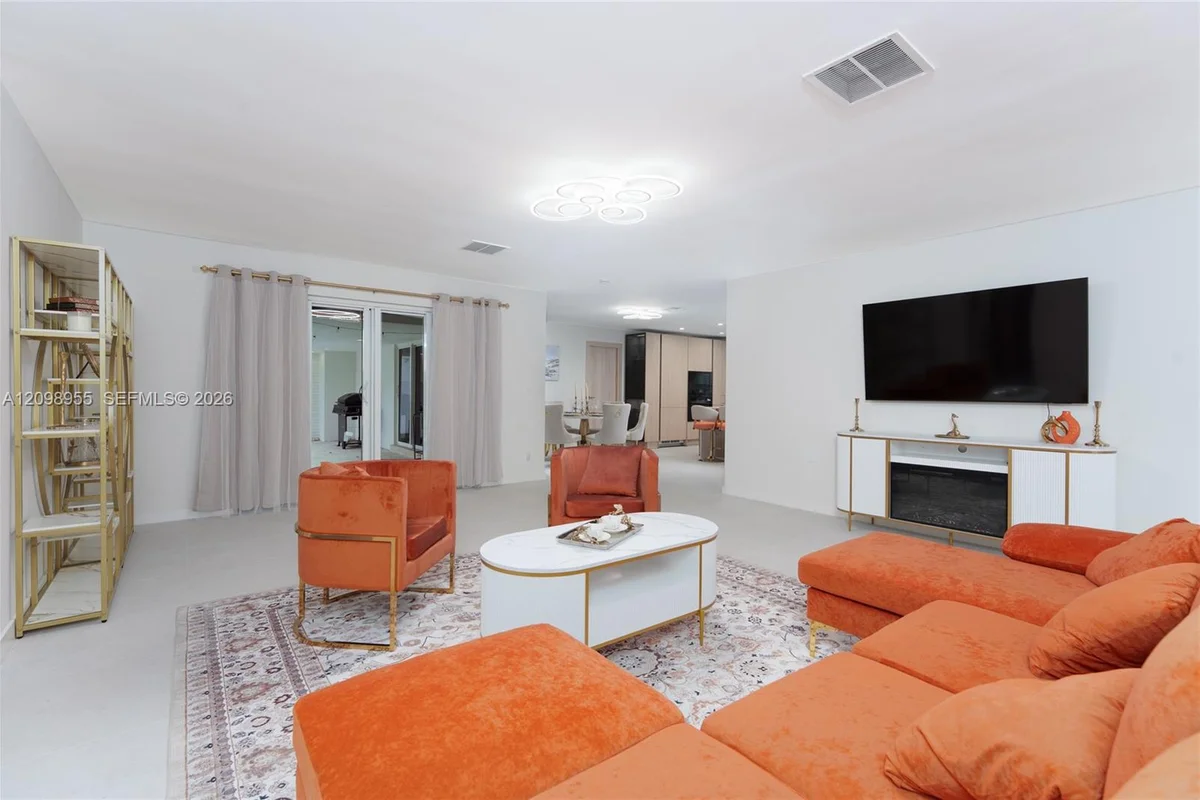 5419 NE 22nd Ave, Fort Lauderdale: photo 1 of 55