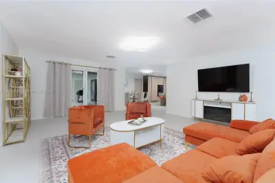 5419 NE 22nd Ave, Fort Lauderdale: photo 1 of 55
