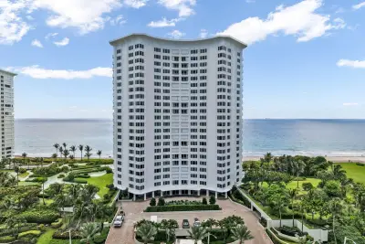 550 S Ocean Blvd #1906, Boca Raton: photo 1 of 43