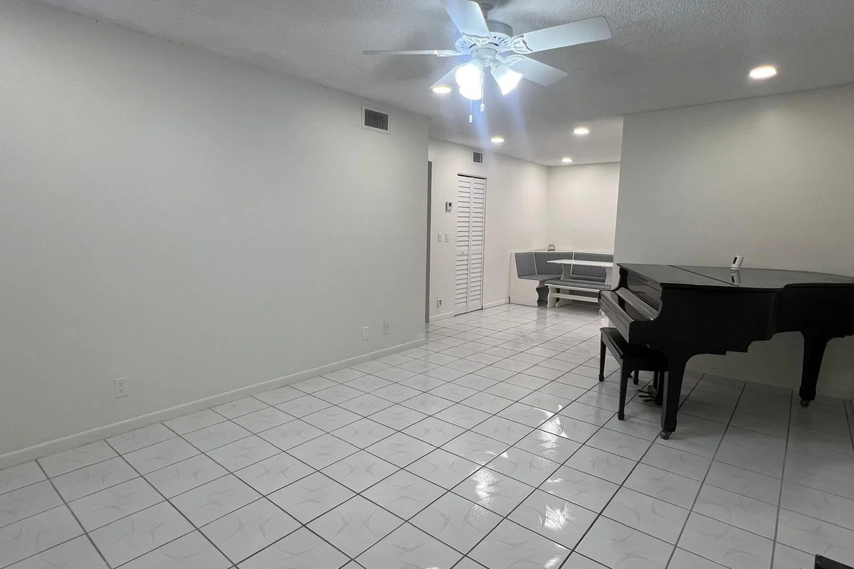 3294 NW 104th Ave, Coral Springs: photo 1 of 16