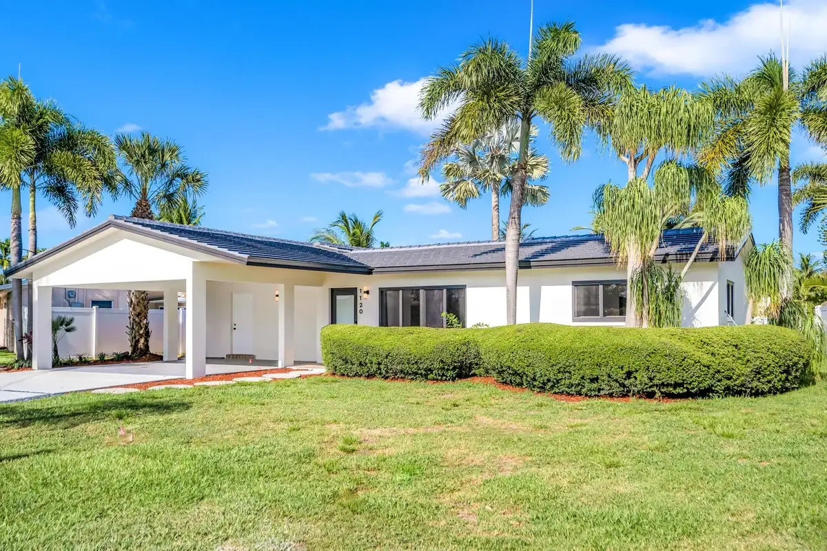 1120 SE 9th Ave, Pompano Beach: photo 1 of 58