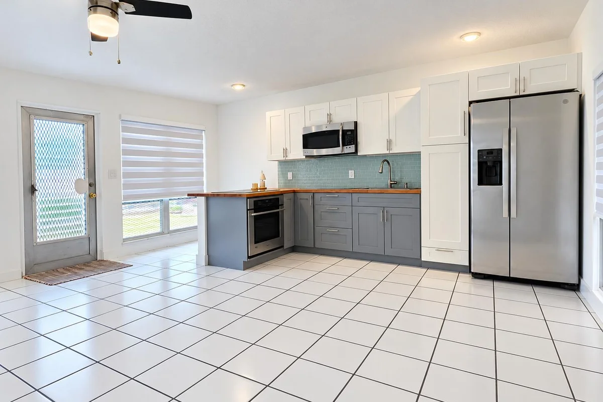 2716 NE 30th Pl #105C, Fort Lauderdale: photo 1 of 21