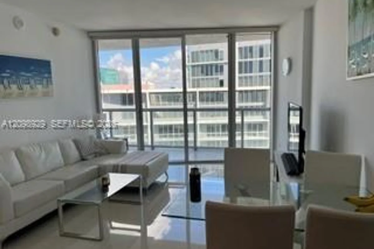 495 Brickell Ave #5506, Miami: photo 1 of 2