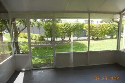 1487 SW 48th Ter, Deerfield Beach: photo 1 of 12