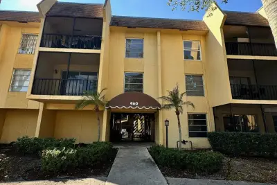 460 NW 20th St #3040, Boca Raton: photo 1 of 17