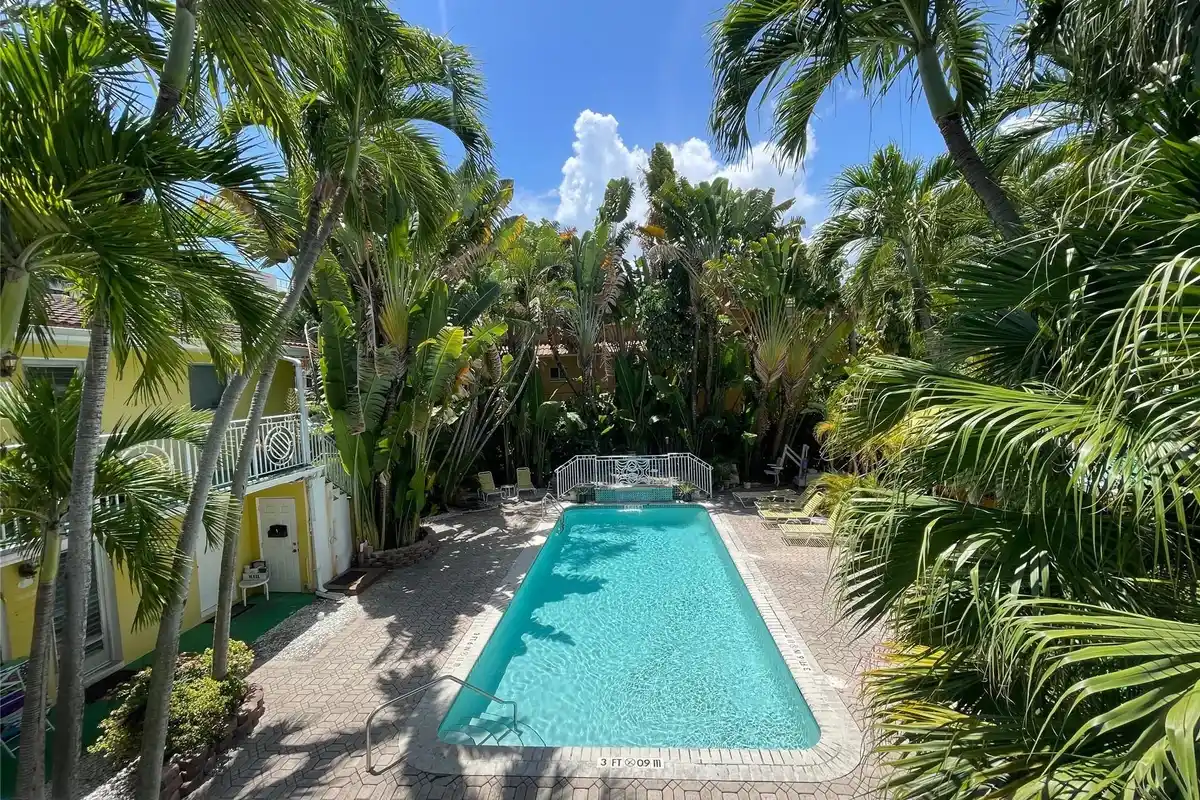 77 Hendricks Isle #9, Fort Lauderdale: photo 1 of 21