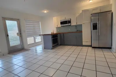 2716 NE 30th Pl #105C, Fort Lauderdale: photo 1 of 20