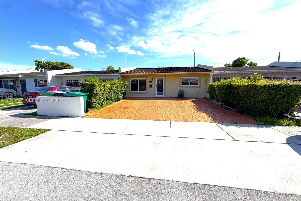 10110 SW 23rd Ter, Miami: photo 1 of 49