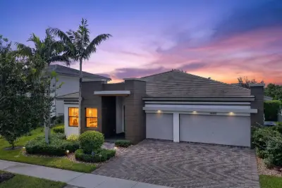 10490 S Lago Vista Cir, Parkland: photo 1 of 70