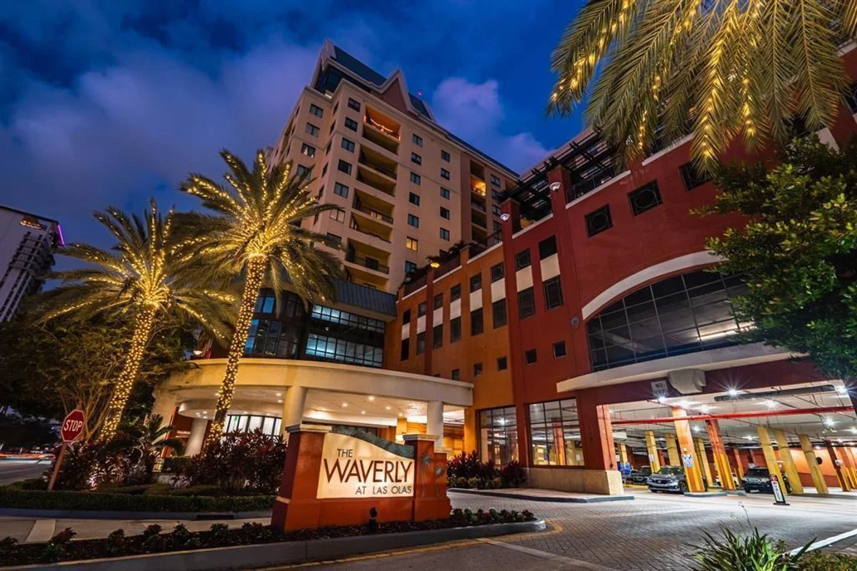 110 N Federal Hwy #1214, Fort Lauderdale: photo 1 of 32