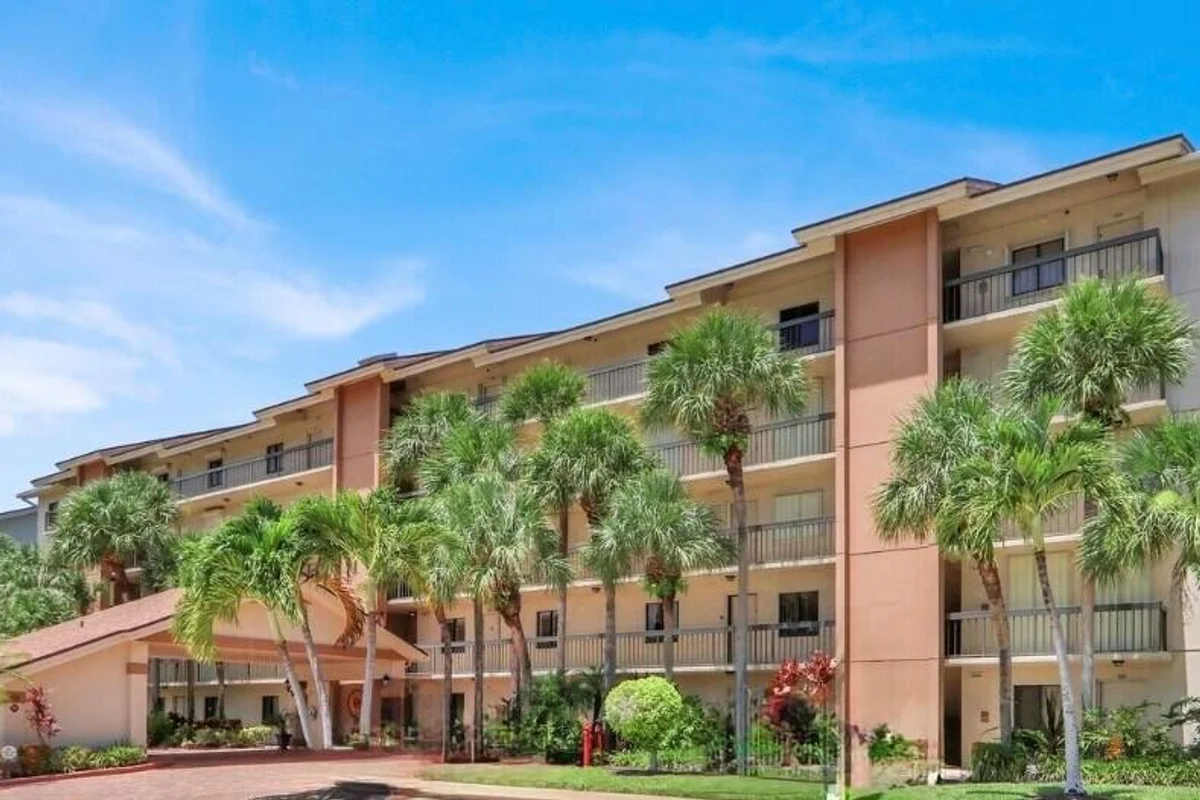 701 Seafarer Cir #105, Jupiter: photo 1 of 26