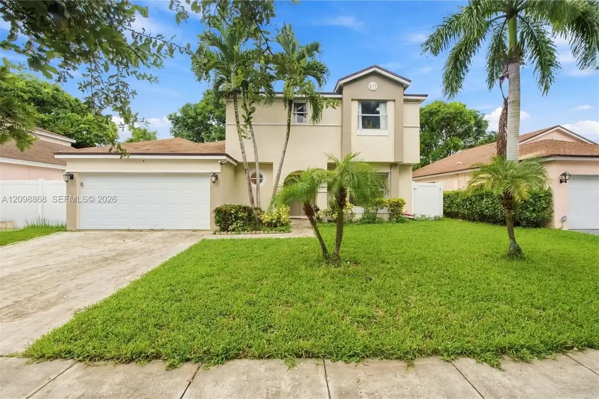9600 Encino St, Miramar: photo 1 of 37