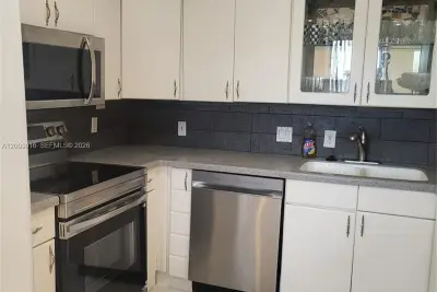 2050 Newcastle C, Boca Raton: photo 1 of 11