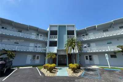 2200 Park Ln #306, Hollywood: photo 1 of 22