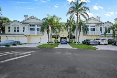 105 Mainsail Cir, Jupiter: photo 1 of 58