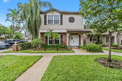 3821 NW 121st Ave, Sunrise: photo 1 of 51