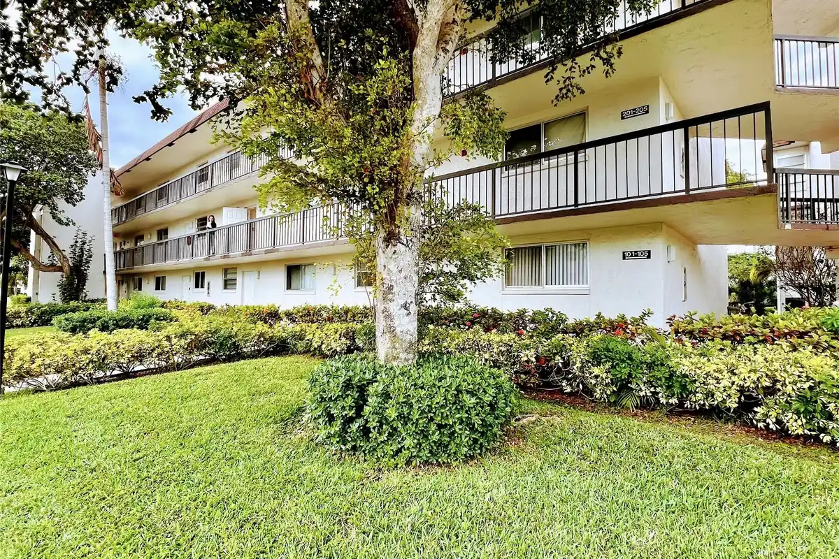 7400 NW 17th St #308, Plantation: photo 1 of 30