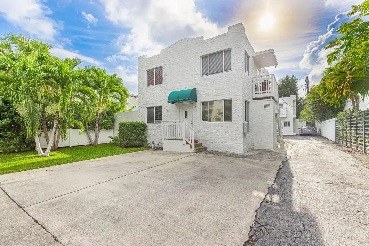 110 NE 16th Ter #1-3, Fort Lauderdale: photo 1 of 22
