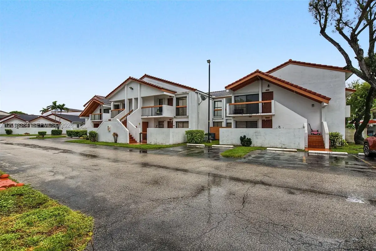 7500 SW 153rd Ct #206-12, Miami: photo 1 of 26
