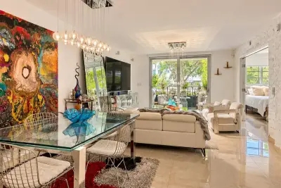 750 NE 64th St #B200, Miami: photo 1 of 9