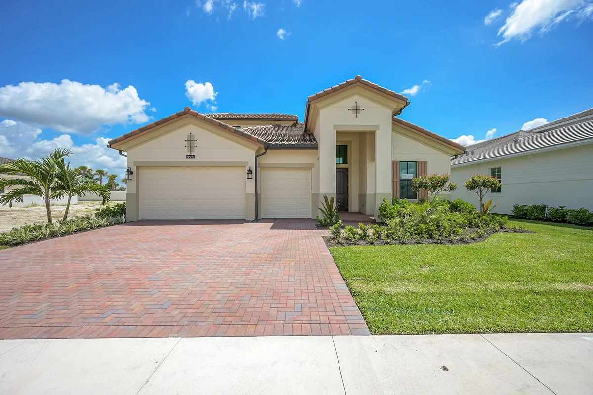 9528 St. Germain Dr, Palm Beach Gardens: photo 1 of 43