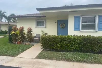 2864 Crosley Dr E #A, West Palm Beach: photo 1 of 19