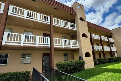 9041 Sunrise Lakes Blvd #110, Sunrise: photo 1 of 25