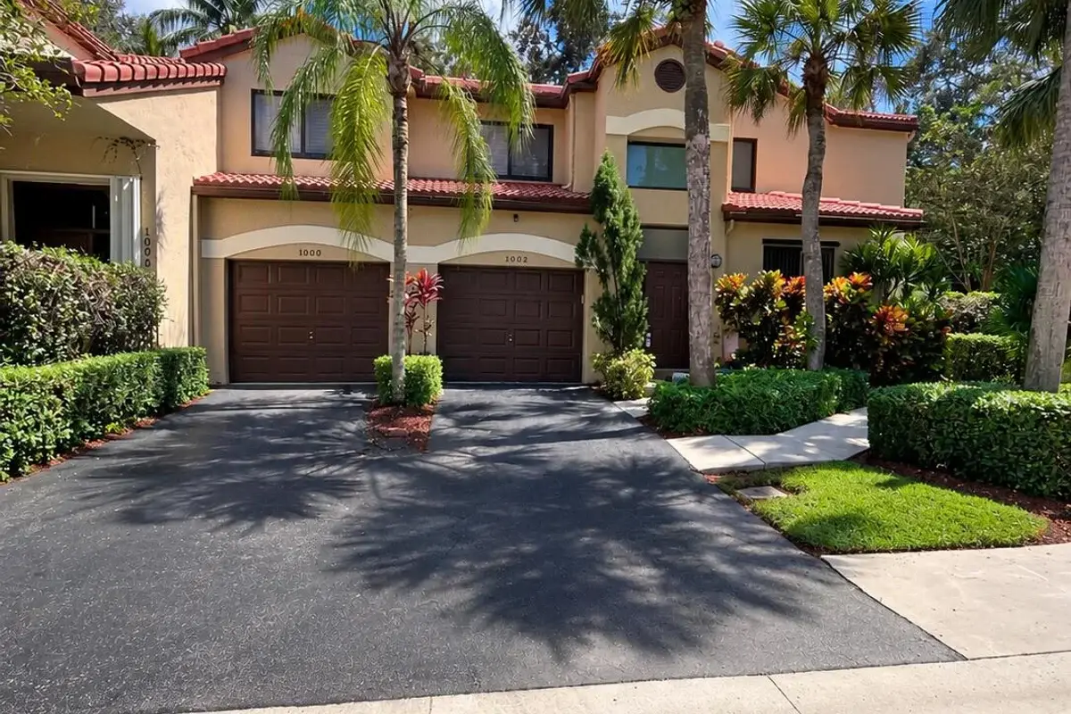 1000 NW 105th Way, Plantation: photo 1 of 11