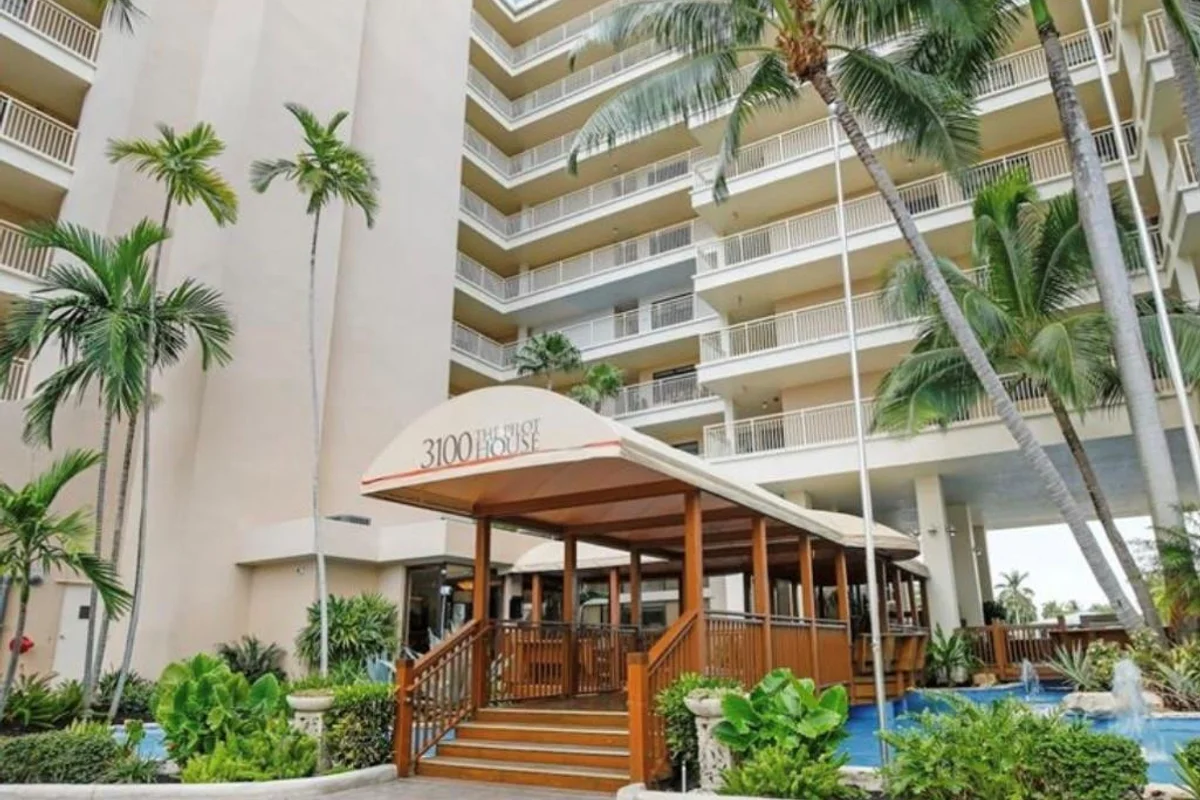 3100 NE 48th St #805, Fort Lauderdale: photo 1 of 49
