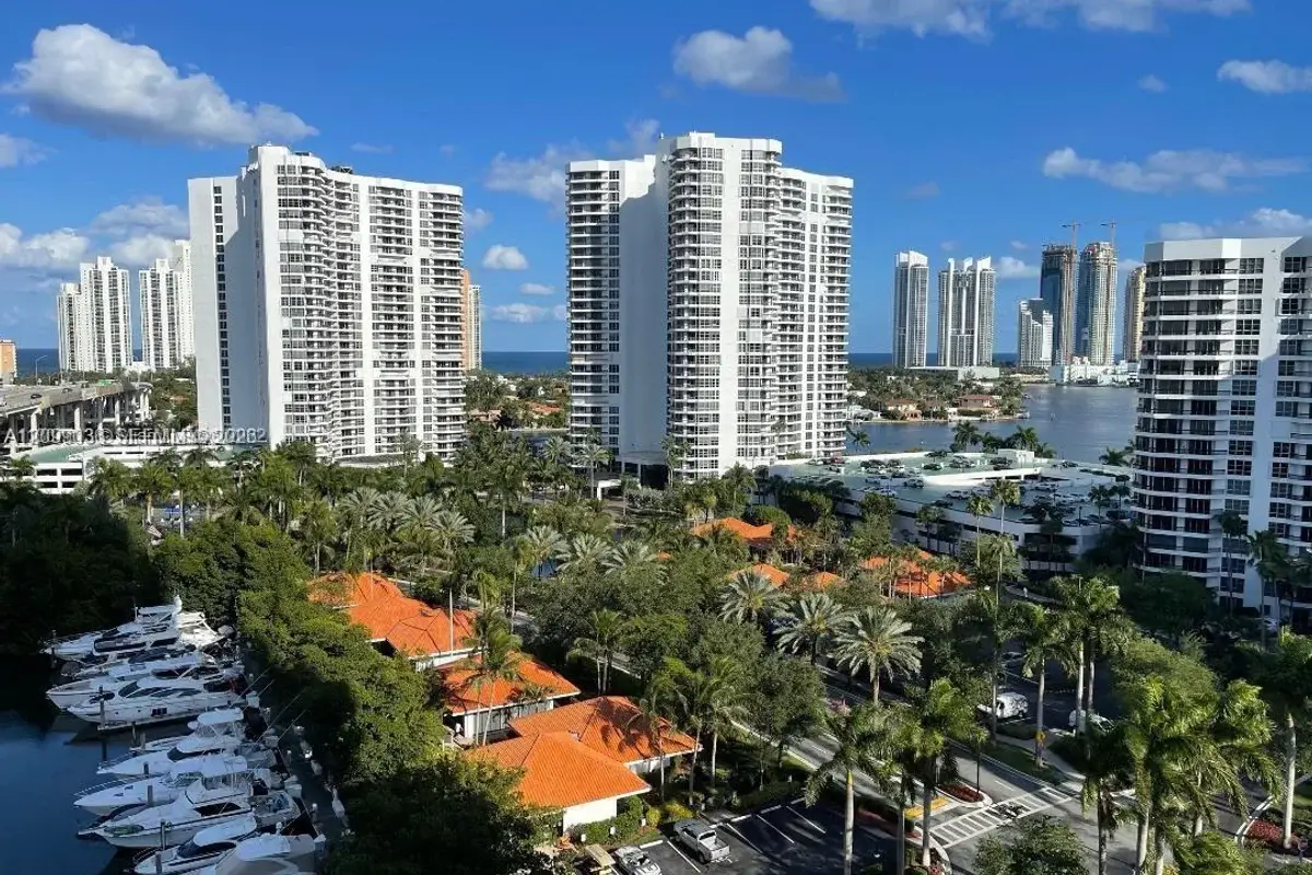 3500 Mystic Pointe Dr #1507, Aventura: photo 1 of 16