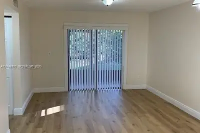 9720 Hammocks Blvd #37-103, Miami: photo 1 of 6