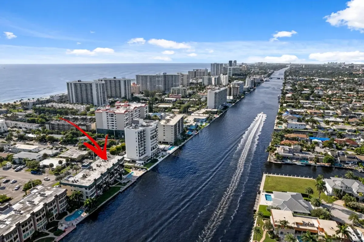 711 N Riverside Dr #401, Pompano Beach: photo 1 of 31