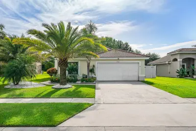 6734 Lake Nona Pl, Lake Worth: photo 1 of 57