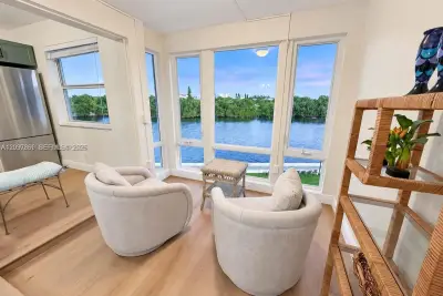 7 Colonial Club Dr #302, Boynton Beach: photo 1 of 57