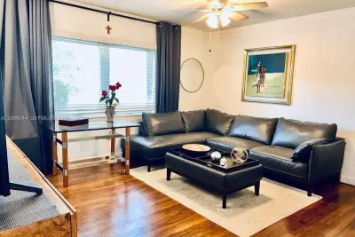 5531 SW 78th St #A, Miami: photo 1 of 13
