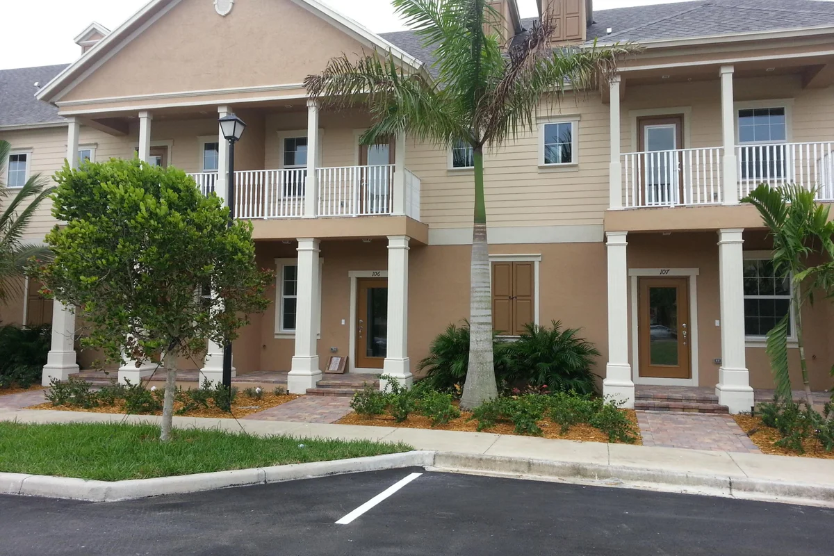 118 Black Ironwood Rd #106, Jupiter: photo 1 of 28