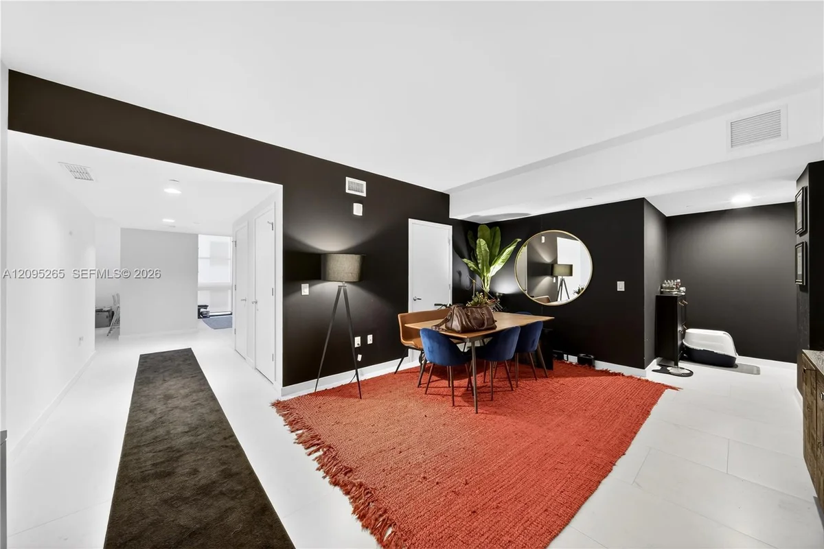1010 Brickell Ave #2905, Miami: photo 1 of 36