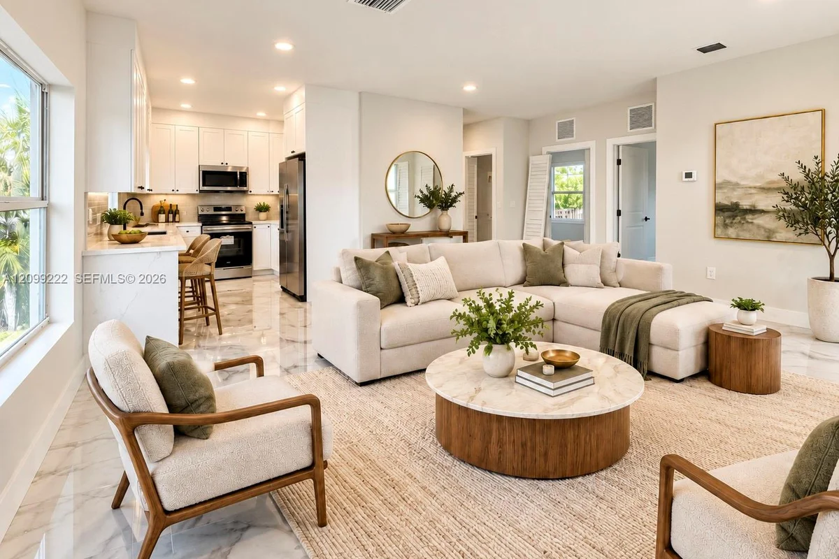 2445 Taft St, Hollywood: photo 1 of 14